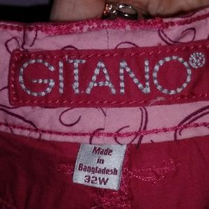 Gitano Raspberry Capri's 32W 🦃"2/$15 sale!!"